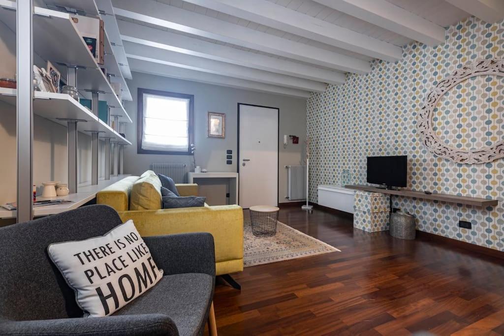 Treviso Suite, Con Parcheggio Gratuito Luaran gambar